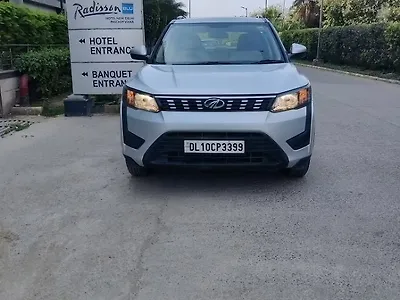 2020 Mahindra XUV300 W6 1.2 Petrol [2019] 1
