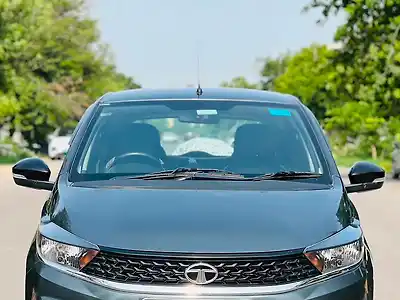 2023 टाटा टियागो XT [2023-2025] 1