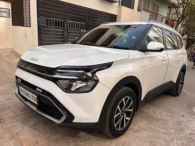 2023 Kia Carens Prestige 1.4 Petrol MT 7 STR