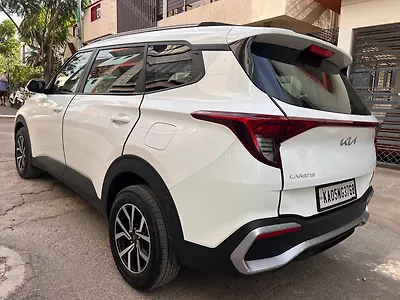 2023 Kia Carens Prestige 1.4 Petrol MT 7 STR