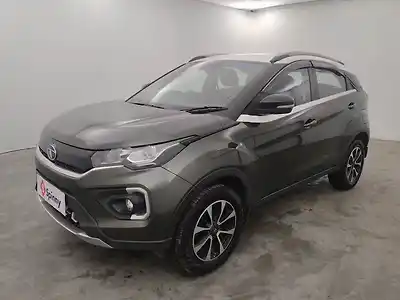 Second Hand टाटा नेक्सन xz प्लस (o) ड्युअल टोन in कोची