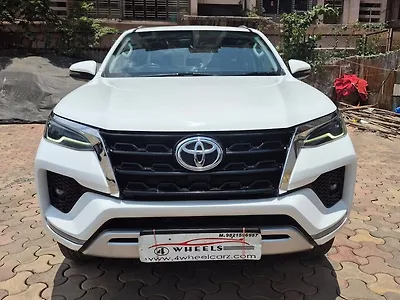 2023 Toyota Fortuner 4x2 2WD Diesel 2.8L Turbo Automatic 1