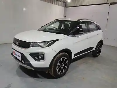 Second Hand टाटा नेक्सन xza प्लस डीज़ल in कोची