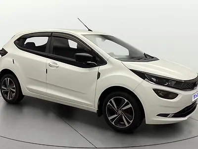 2020 Tata Altroz XZ Petrol [2020-2023] 1