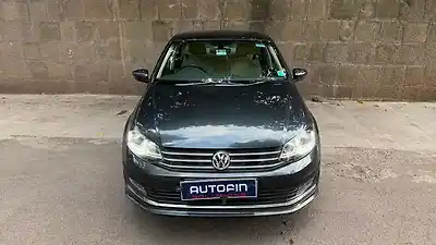 2019 फ़ॉक्सवैगन वेंटो हाइलाइन प्लस 1.2 (पी) ऑटोमैटिक 16 अलॉय 1 2019 फ़ॉक्सवैगन वेंटो हाइलाइन प्लस 1.2 (पी) ऑटोमैटिक 16 अलॉय 1
