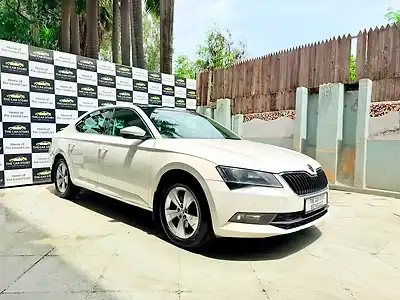 2018 स्कोडा सुपर्ब स्टाइल टीएसआई एटी 1