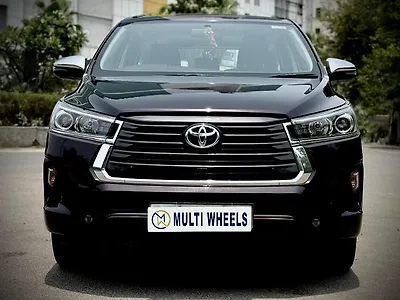 2022 Toyota Innova Crysta ZX 2.4 7 STR 1