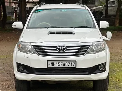 2014 Toyota Fortuner 3.0 4x2 MT 1