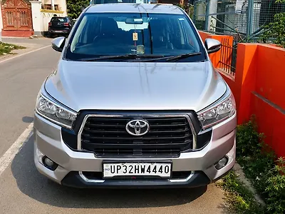 2017 Toyota Innova Crysta 2.4 G 7 STR [2016-2017] 1