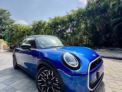 2026 Mini Cooper Favoured Pack 1