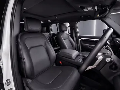 2023 Land Rover Defender 110 HSE 2.0 Petrol