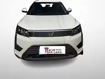 2023 महिंद्रा XUV300 w4 1.2 पेट्रोल 1
