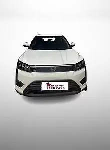 2023 Mahindra XUV300 W4 1.2 Petrol 1 2023 Mahindra XUV300 W4 1.2 Petrol 1