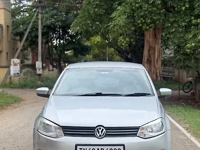 2011 Volkswagen Vento Highline Diesel 1