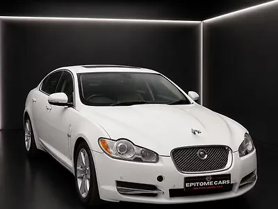 2010 Jaguar XF 5.0 V8 Portfolio 1