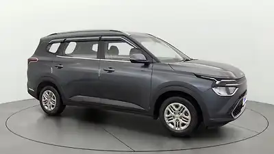 2022 Kia Carens Prestige 1.5 Petrol MT 7 STR 1
