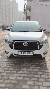 2018 Toyota Innova Crysta 2.4 V Diesel 1 2018 Toyota Innova Crysta 2.4 V Diesel 1