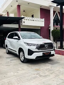 2024 Toyota Innova Hycross VX (O) Hybrid (Electric + Petrol) Automatic (e-CVT) 7 STR 1 2024 Toyota Innova Hycross VX (O) Hybrid (Electric + Petrol) Automatic (e-CVT) 7 STR 1