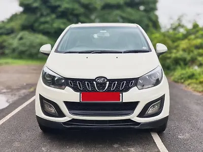 2020 Mahindra Marazzo M8 8 STR 1