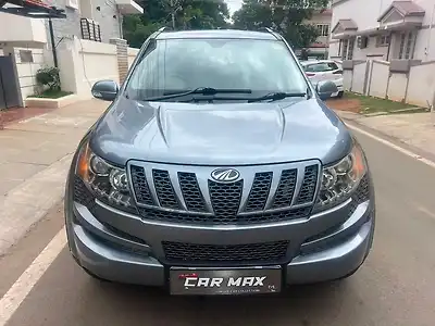 2014 Mahindra XUV500 W8 1