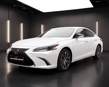 Second Hand Lexus ES 300h Luxury in Chandigarh Second Hand Lexus ES 300h Luxury in Chandigarh