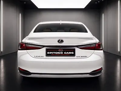 2025 Lexus Old Generation ES 2018 300h Luxury