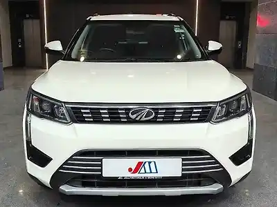 2022 महिंद्रा XUV300 w8 (o) 1.5 डीज़ल [2020] 1