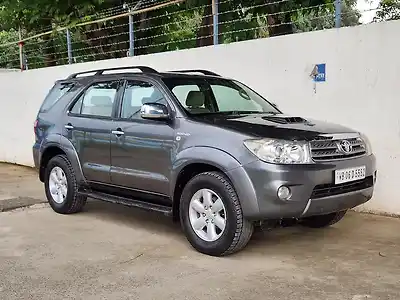 2010 टोयोटा फ़ॉर्च्यूनर 3.0 एमटी 1