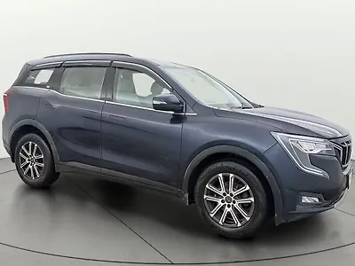 2021 Mahindra XUV700 AX 7 Petrol MT 7 STR [2021] 1