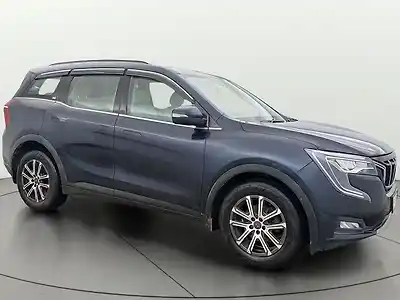 2021 महिंद्रा XUV700 AX 7 पेट्रोल एमटी 7 सीटर [2021] 1