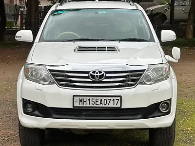 2014 Toyota Fortuner 3.0 4x2 MT 1