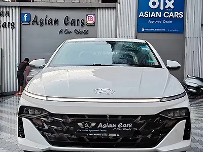 2023 Hyundai Verna SX 1.5 MPi 1