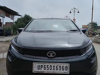 2020 Tata Altroz XE Petrol [2020-2023] 1