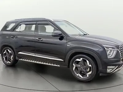 2021 Hyundai Alcazar Signature (O) 6 STR 1.5 Diesel AT 1