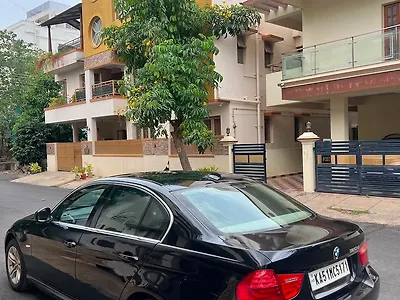 2012 BMW 3 Series 320d Luxury Line