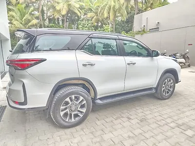 2024 Toyota Fortuner
