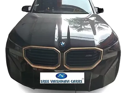 2024 BMW XM Plug-in Hybrid 1
