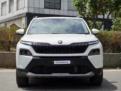 Second Hand Skoda Kylaq Prestige Petrol Turbo Manual in Delhi