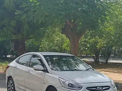 2014 Hyundai Verna Fluidic 1.6 CRDi SX Opt AT 1