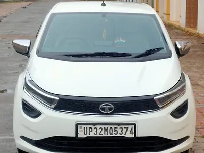 2022 Tata Altroz XZ Diesel [2020-2023] 1