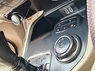 2020 Ford Endeavour Titanium Plus 3.2 4x4 AT