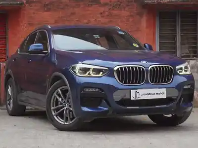 Second Hand बीएमडब्ल्यू x4 एक्सड्राइव30i m स्पोर्ट एक्स in दिल्ली
