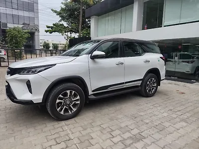 2024 Toyota Fortuner