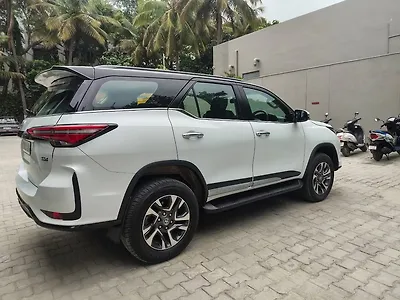 2024 Toyota Fortuner