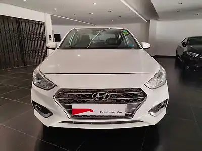 2017 हुंडई वरना sx (o) 1.6 vtvt 1 2017 हुंडई वरना sx (o) 1.6 vtvt 1