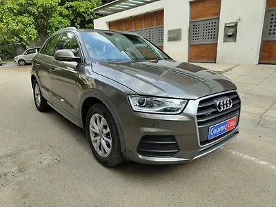 2016 Audi Q3 35 TDI Premium + Sunroof