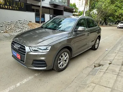 2016 Audi Q3 35 TDI Premium + Sunroof