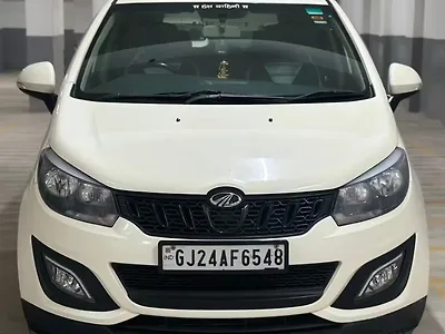 2019 Mahindra Marazzo M2 8 STR 1