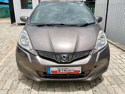 2011 Honda Jazz S 1
