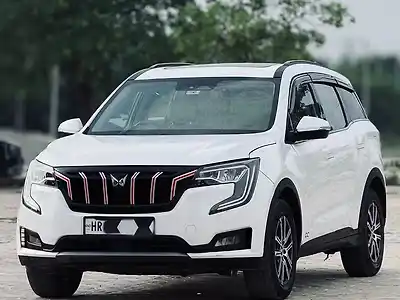 2023 महिंद्रा XUV700 AX7 डीज़ल एमटी 7 सीटर [2023-2024] 1